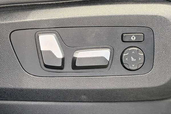 2020 BMW X7 xDrive30d M Sport Dark Shadow Edition G07