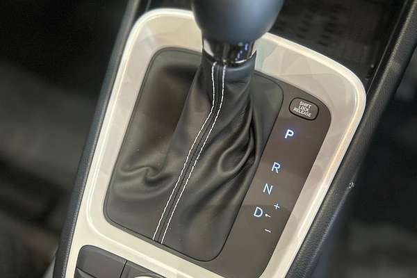 2025 Hyundai Venue Elite QX.V5