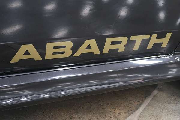 2021 Abarth 595 Scorpioneoro Series 4