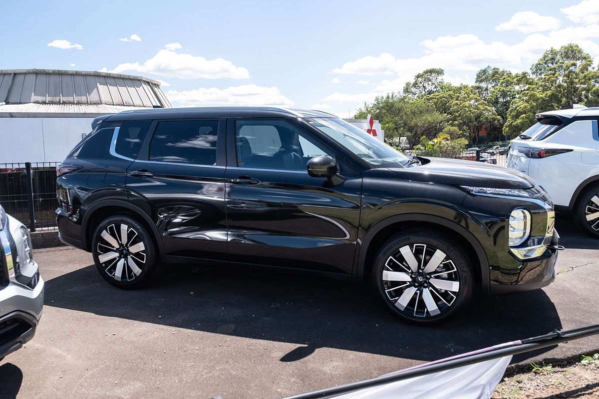 2025 Mitsubishi Outlander Aspire ZM