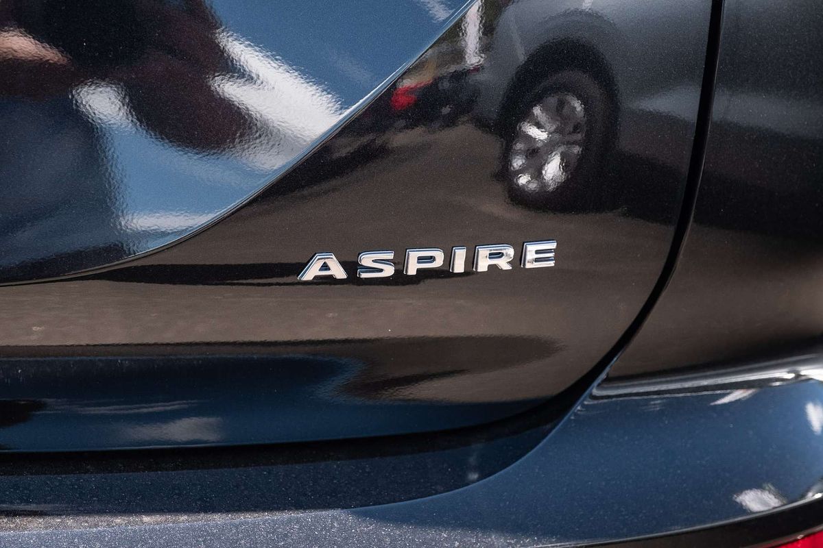 2025 Mitsubishi Outlander Aspire ZM