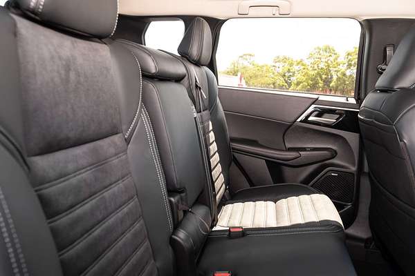 2025 Mitsubishi Outlander Aspire ZM