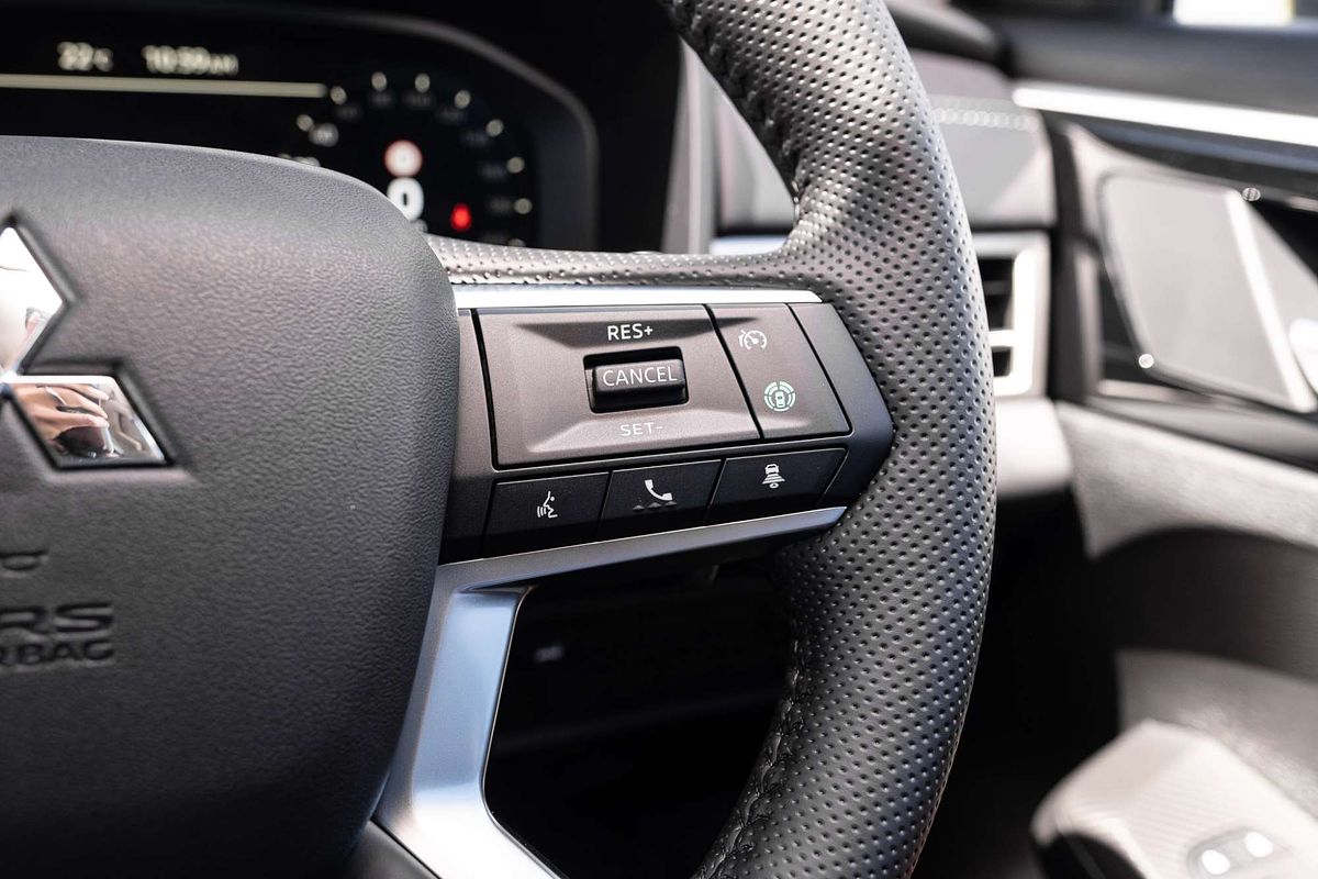 2025 Mitsubishi Outlander Aspire ZM