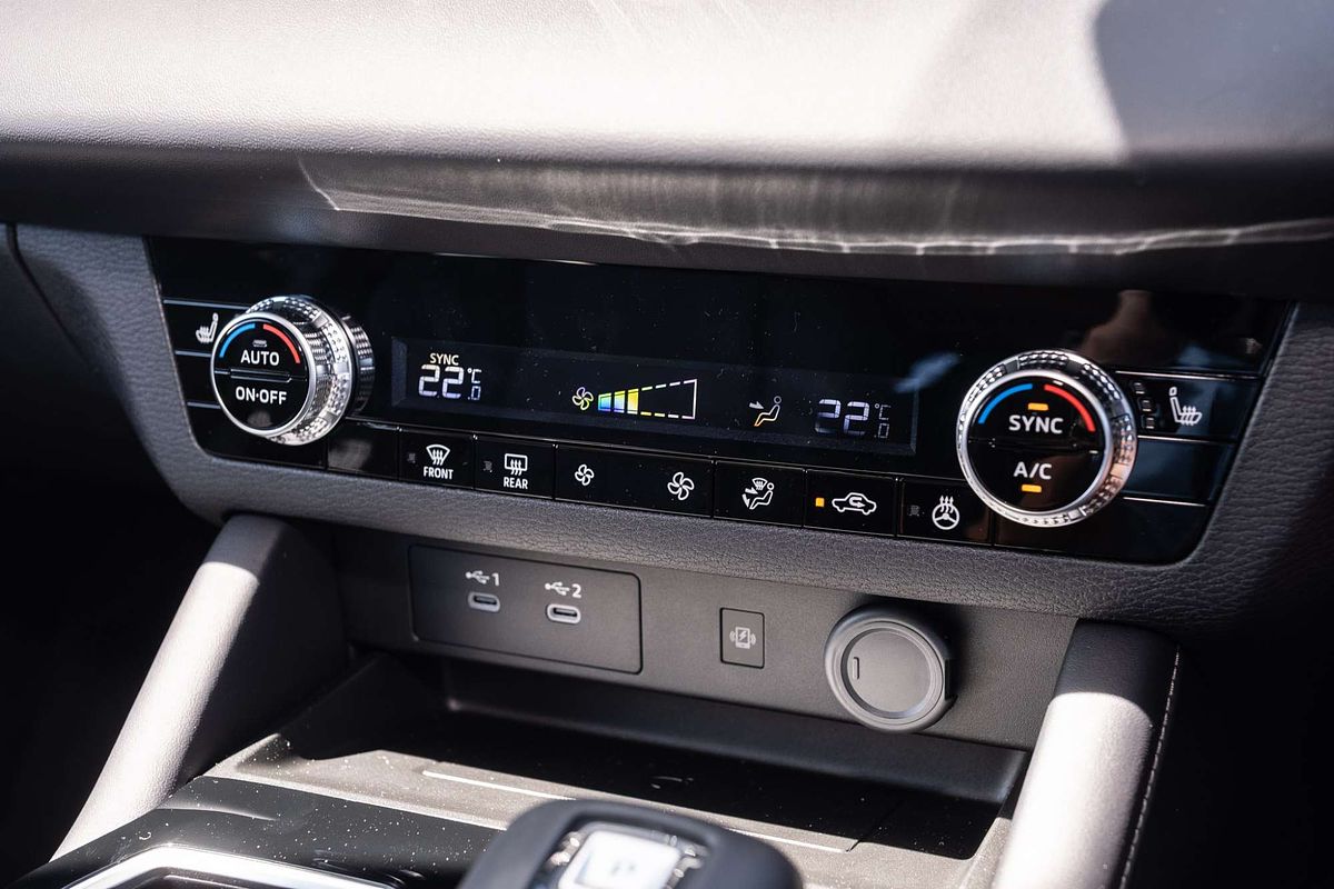 2025 Mitsubishi Outlander Aspire ZM