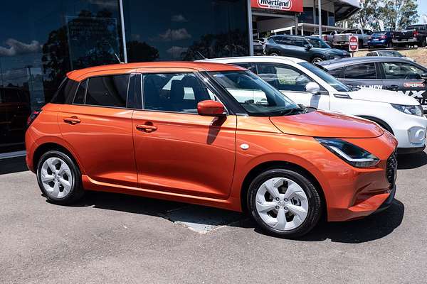 2025 Suzuki Swift Hybrid Plus UZ