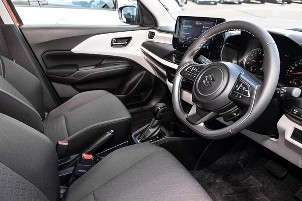 2025 Suzuki Swift Hybrid Plus UZ