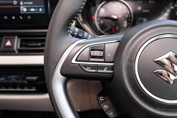 2025 Suzuki Swift Hybrid Plus UZ