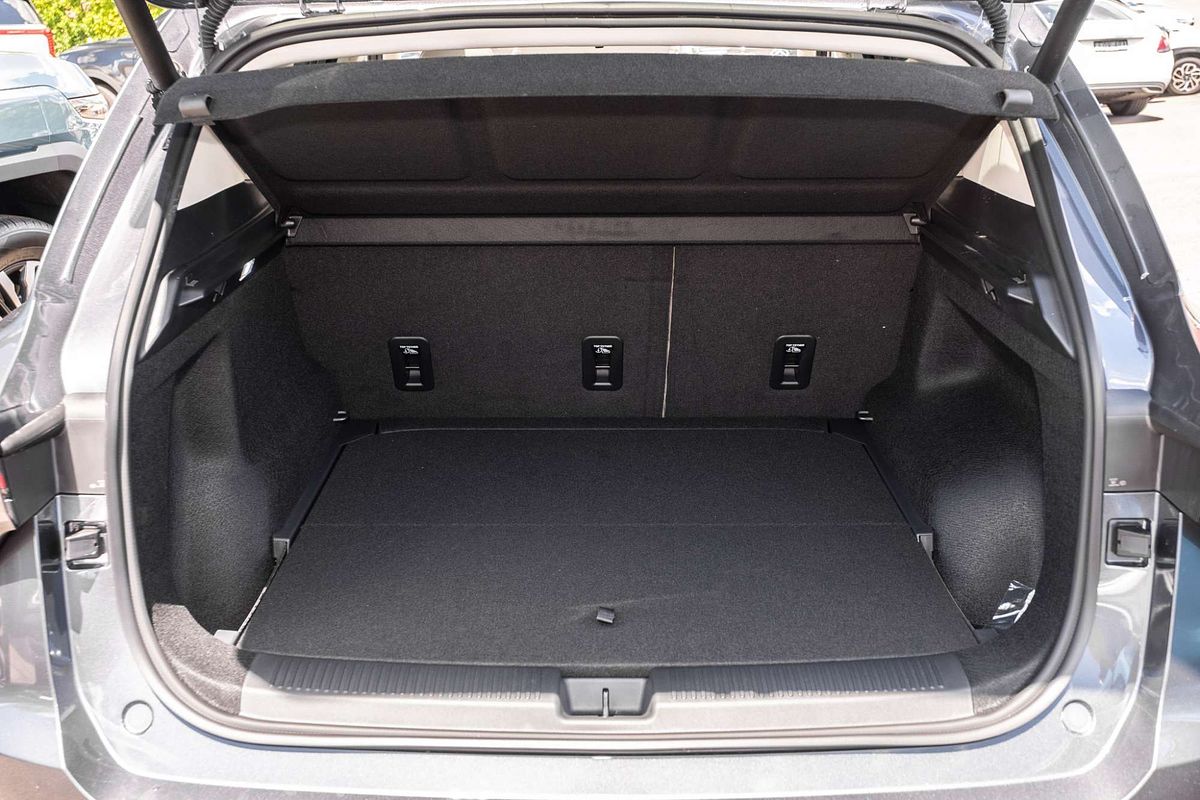 2025 MG MGS5 EV Essence 62 ZS3EM