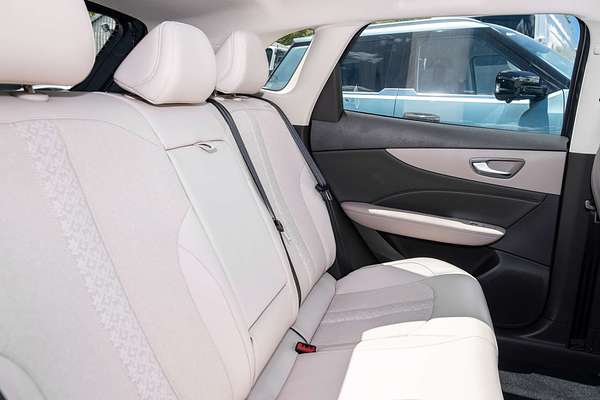 2025 MG MGS5 EV Essence 62 ZS3EM