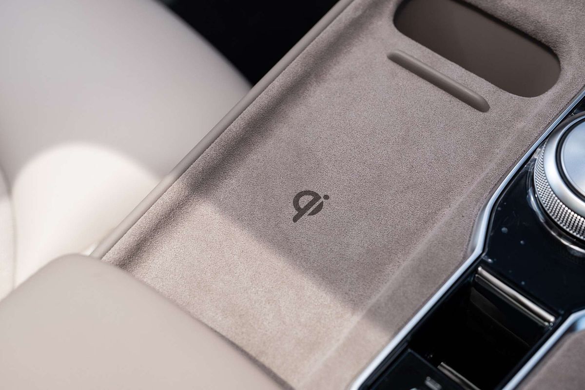 2025 MG MGS5 EV Essence 62 ZS3EM