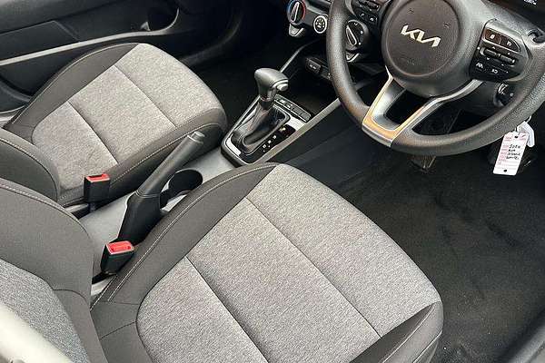 2024 Kia Stonic S YB