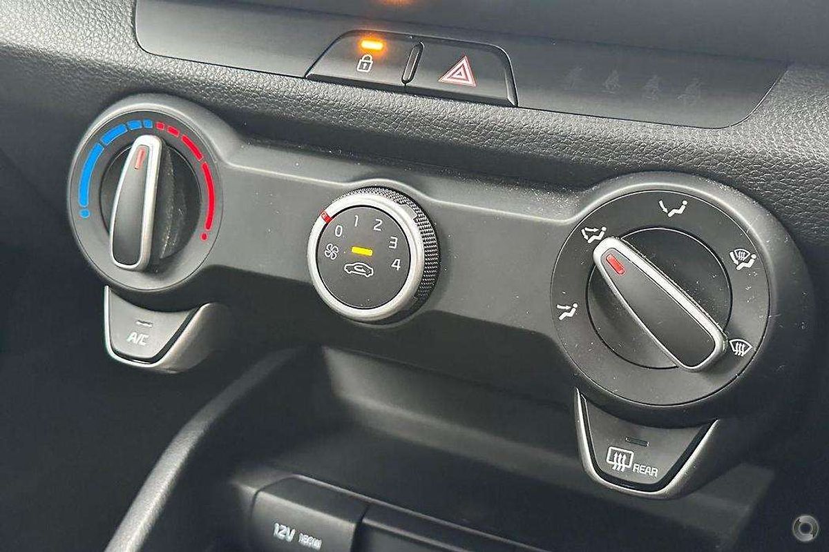 2024 Kia Stonic S YB