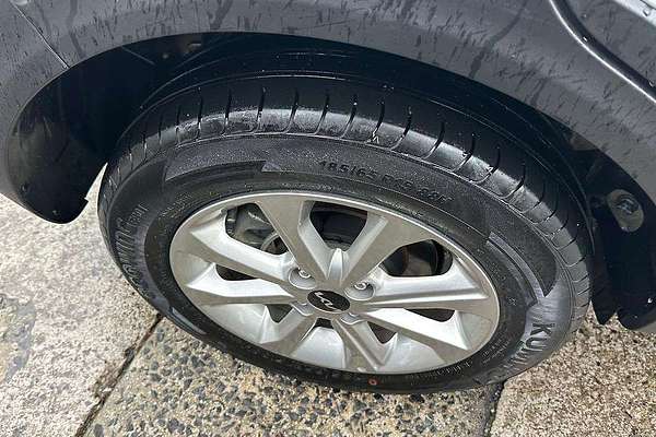 2024 Kia Stonic S YB