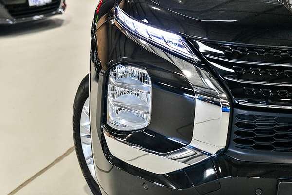 2023 Mitsubishi Outlander ES ZM