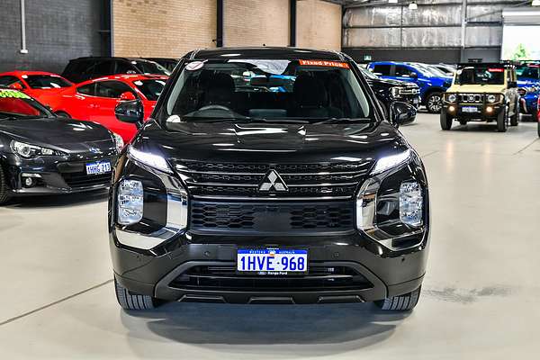 2023 Mitsubishi Outlander ES ZM