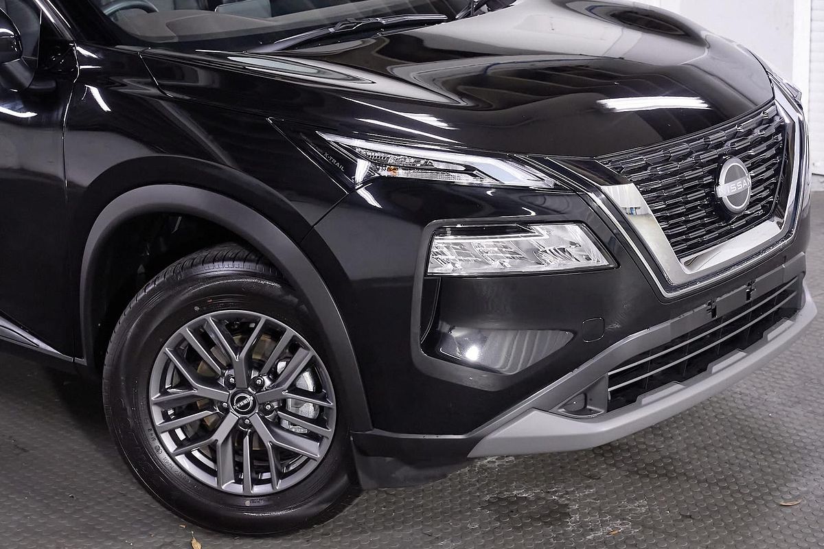 2025 Nissan X-TRAIL ST T33