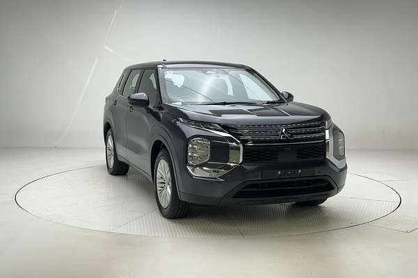 2024 Mitsubishi Outlander ES ZM