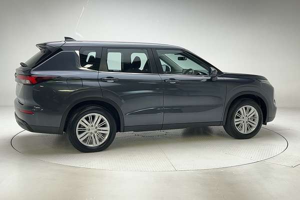 2024 Mitsubishi Outlander ES ZM