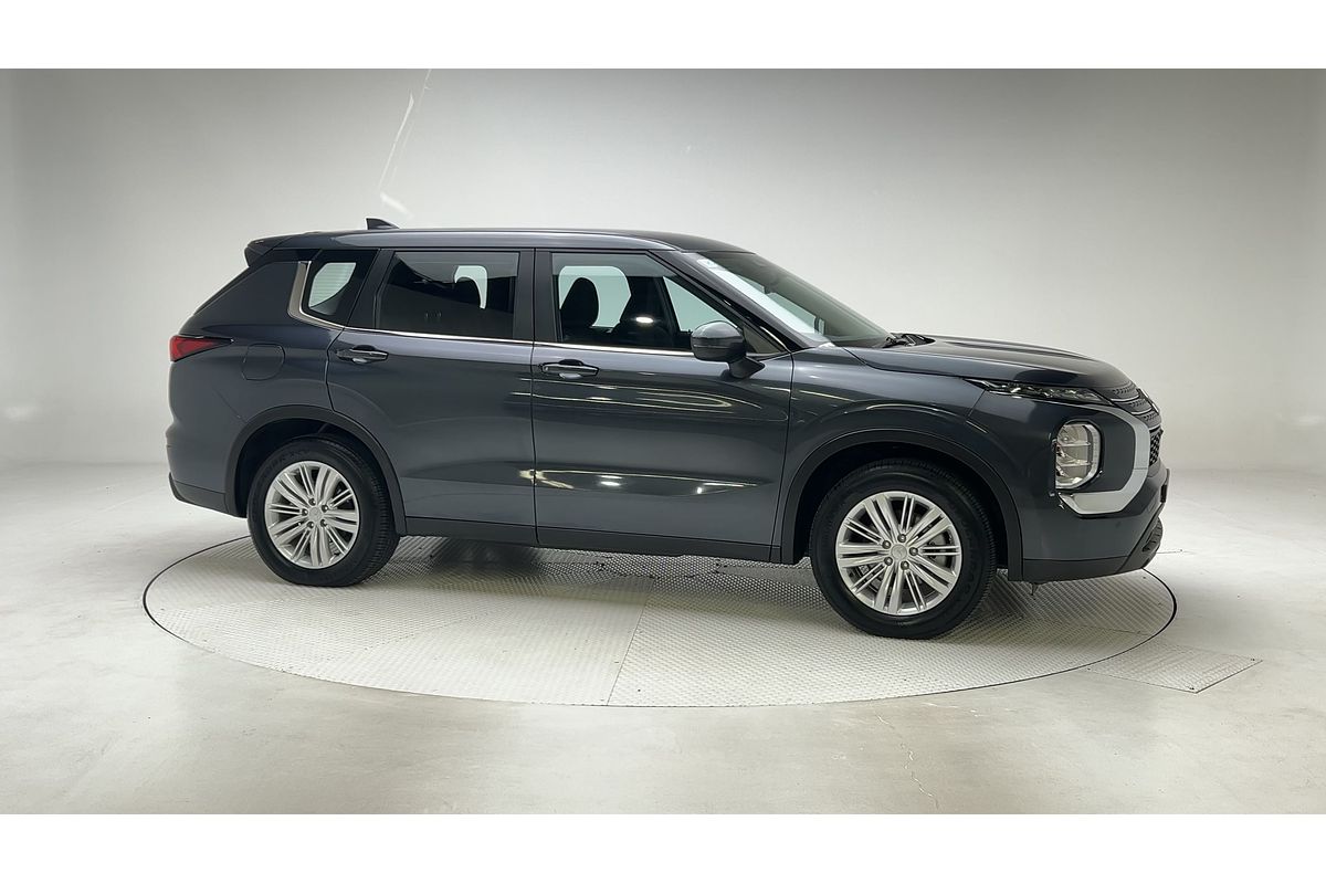 2024 Mitsubishi Outlander ES ZM