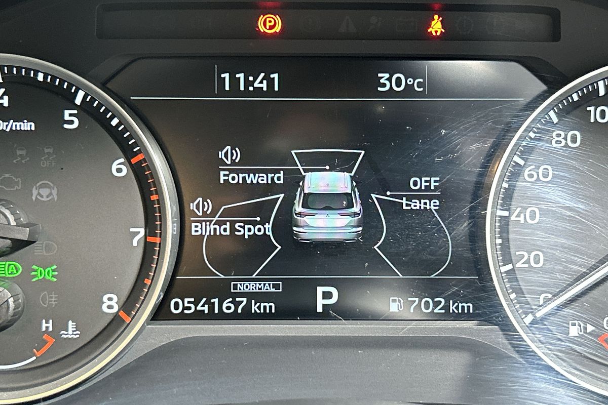 2024 Mitsubishi Outlander ES ZM