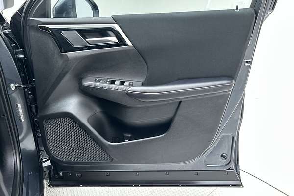 2024 Mitsubishi Outlander ES ZM