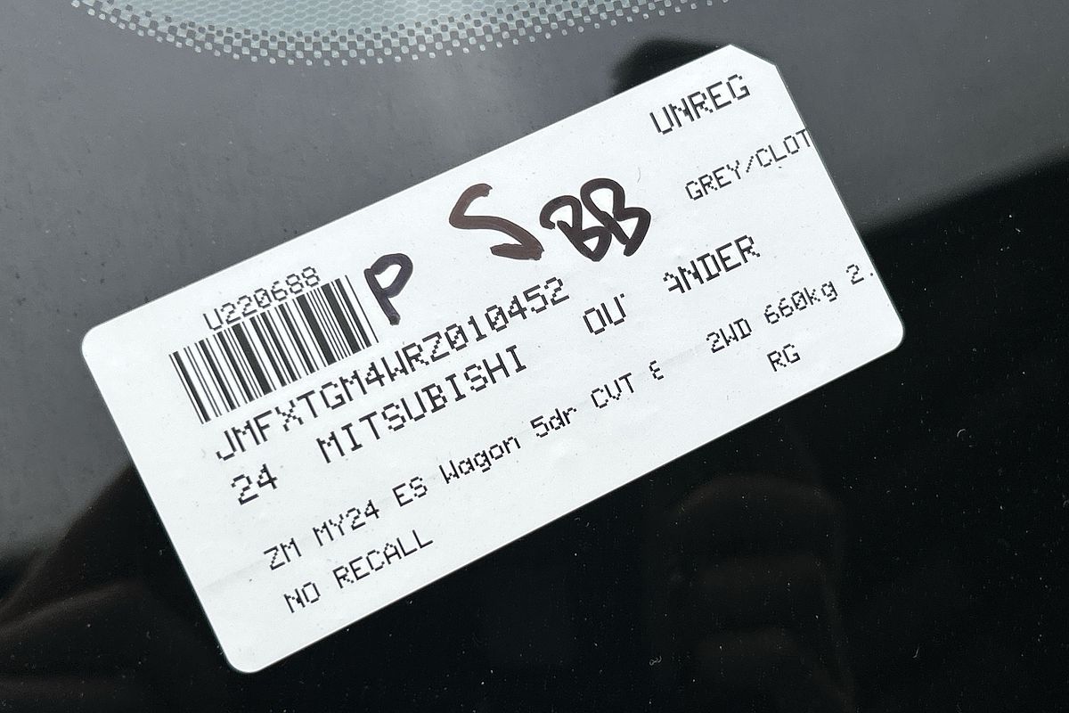 2024 Mitsubishi Outlander ES ZM