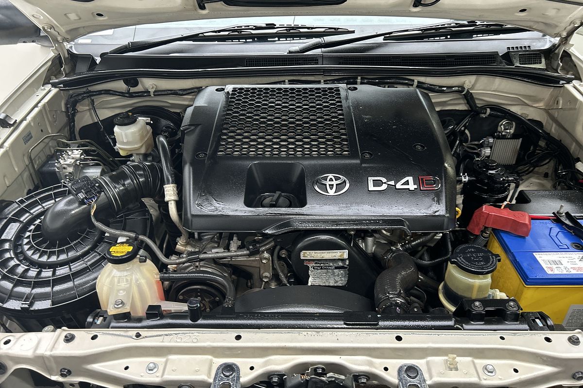 2013 Toyota Hilux SR KUN26R 4X4