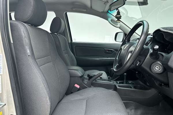 2013 Toyota Hilux SR KUN26R 4X4