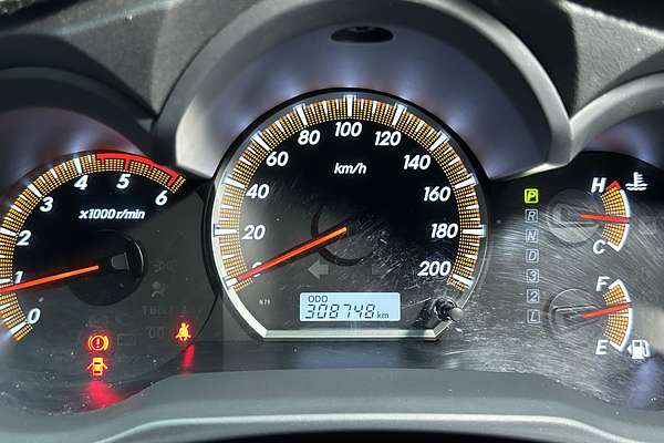 2013 Toyota Hilux SR KUN26R 4X4