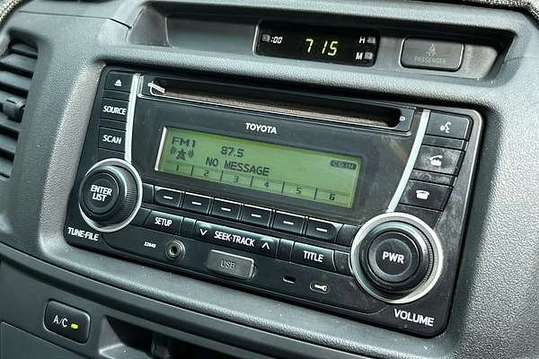 2013 Toyota Hilux SR KUN26R 4X4