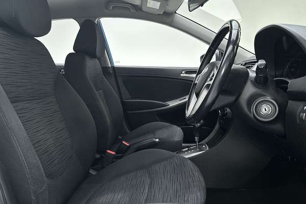 2017 Hyundai Accent Sport RB6