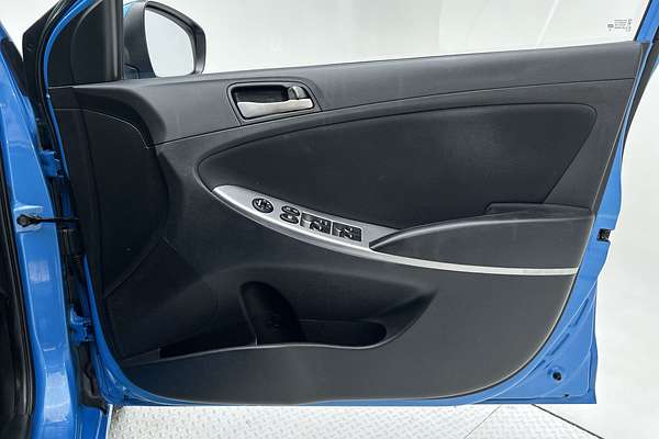 2017 Hyundai Accent Sport RB6