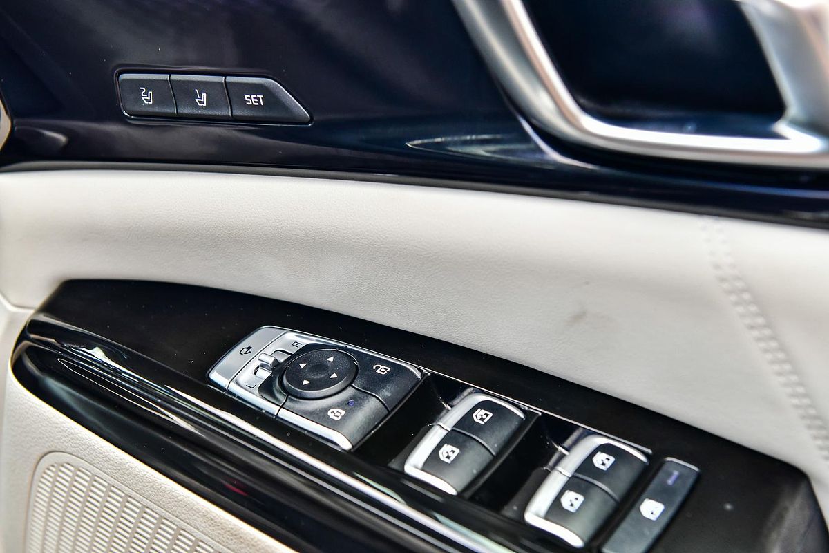 2023 Kia Carnival Platinum KA4