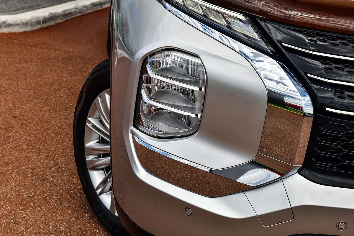 2021 Mitsubishi Outlander ES ZM