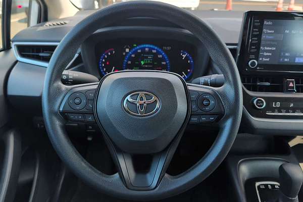 2022 Toyota Corolla Hybrid LE