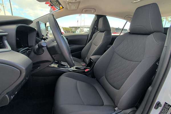 2022 Toyota Corolla Hybrid LE