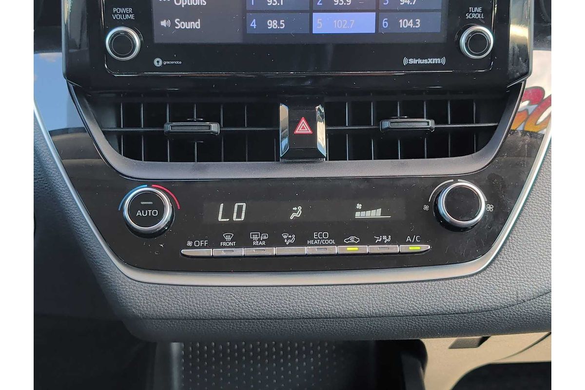 2022 Toyota Corolla Hybrid LE