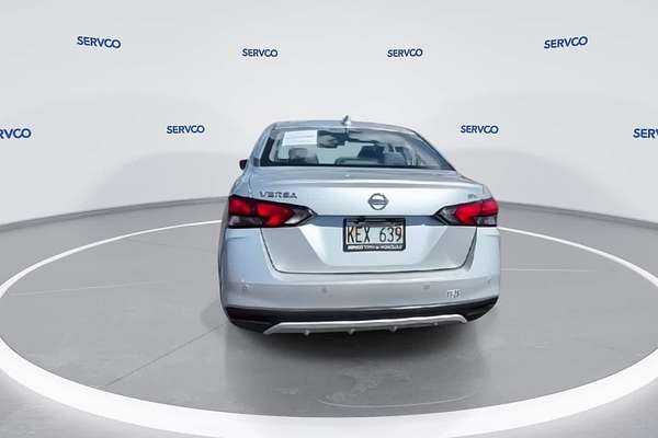 2022 Nissan Versa SV