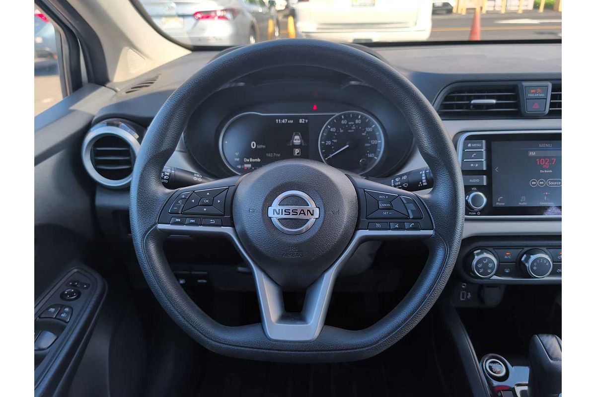 2022 Nissan Versa SV