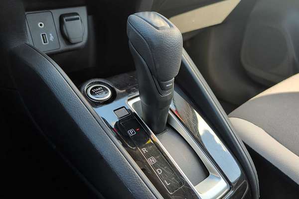 2022 Nissan Versa SV