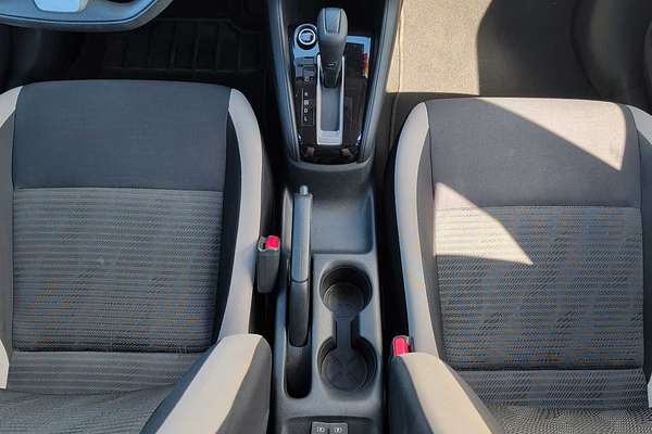 2022 Nissan Versa SV