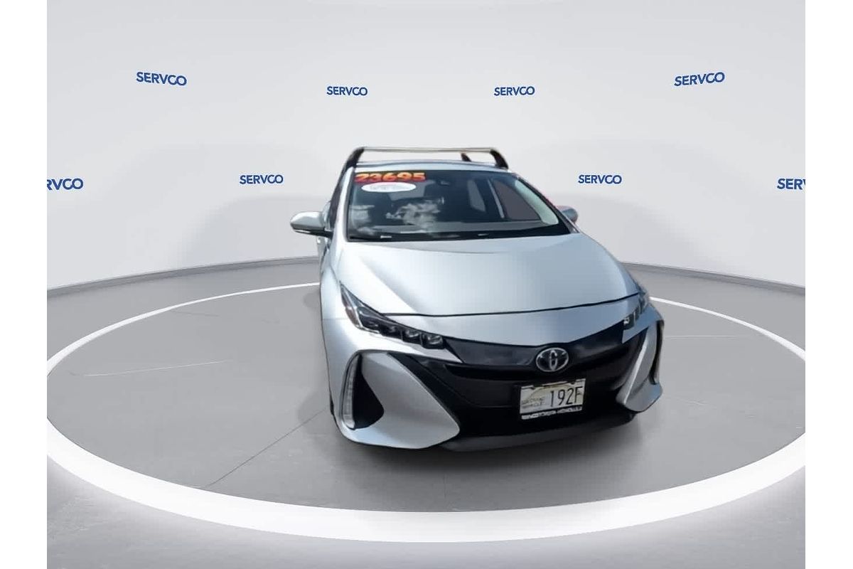 2020 Toyota Prius LE