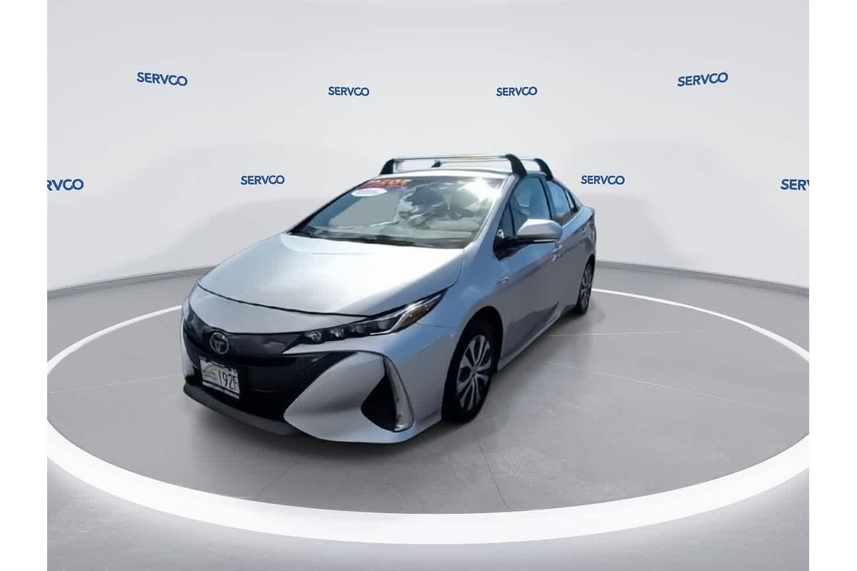 2020 Toyota Prius LE