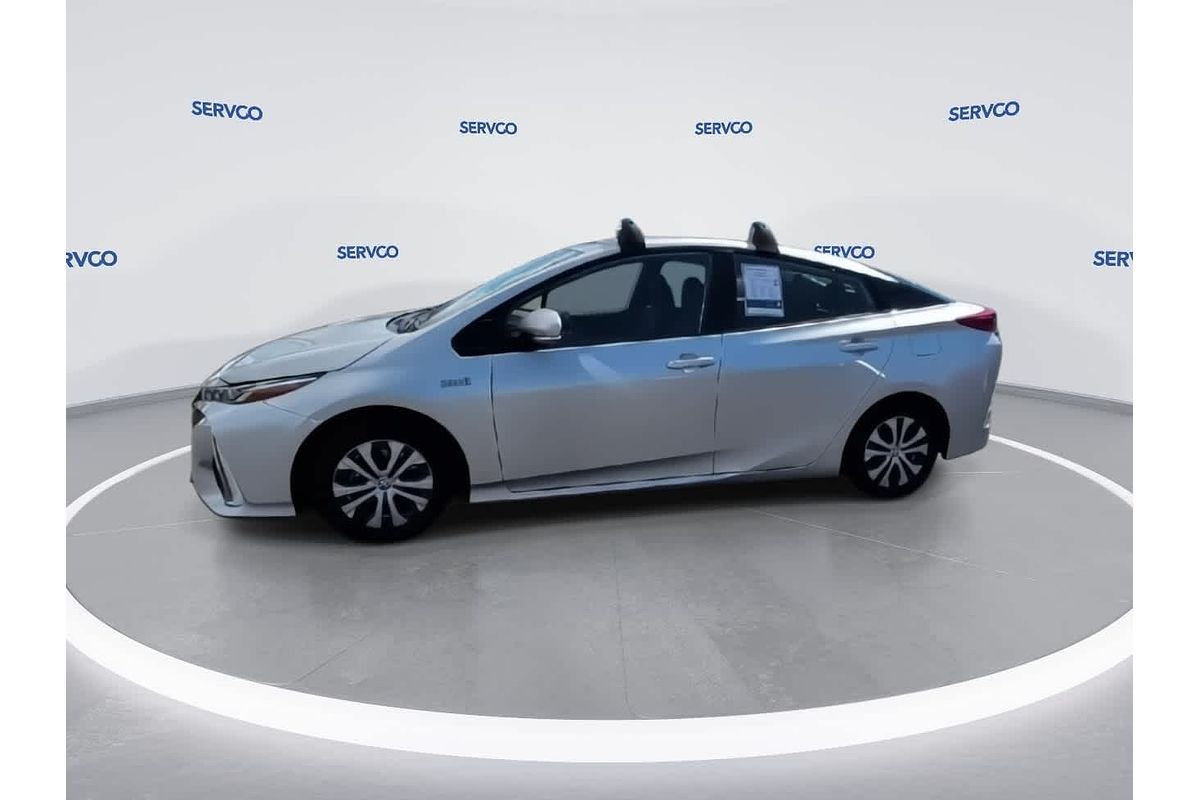 2020 Toyota Prius LE