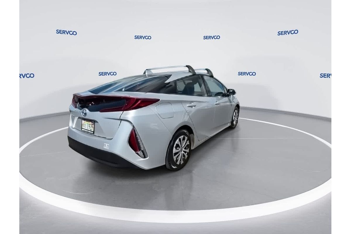 2020 Toyota Prius LE