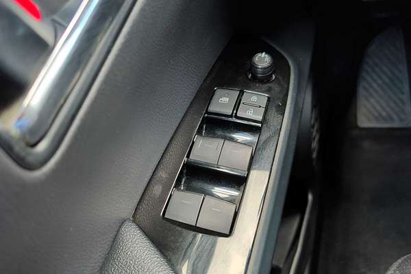 2020 Toyota Prius LE