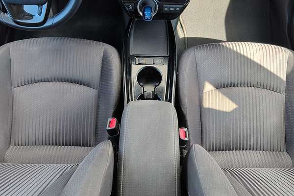 2020 Toyota Prius LE