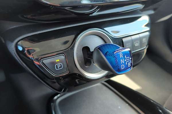 2020 Toyota Prius LE