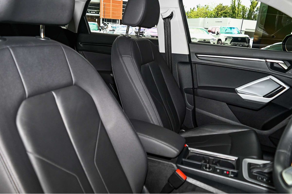 2023 Audi Q3 35 TFSI S line F3