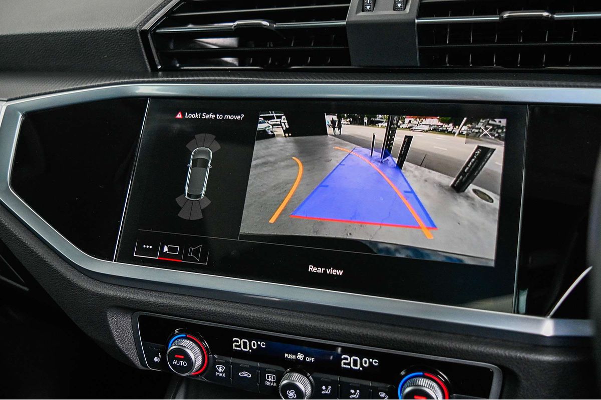 2023 Audi Q3 35 TFSI S line F3